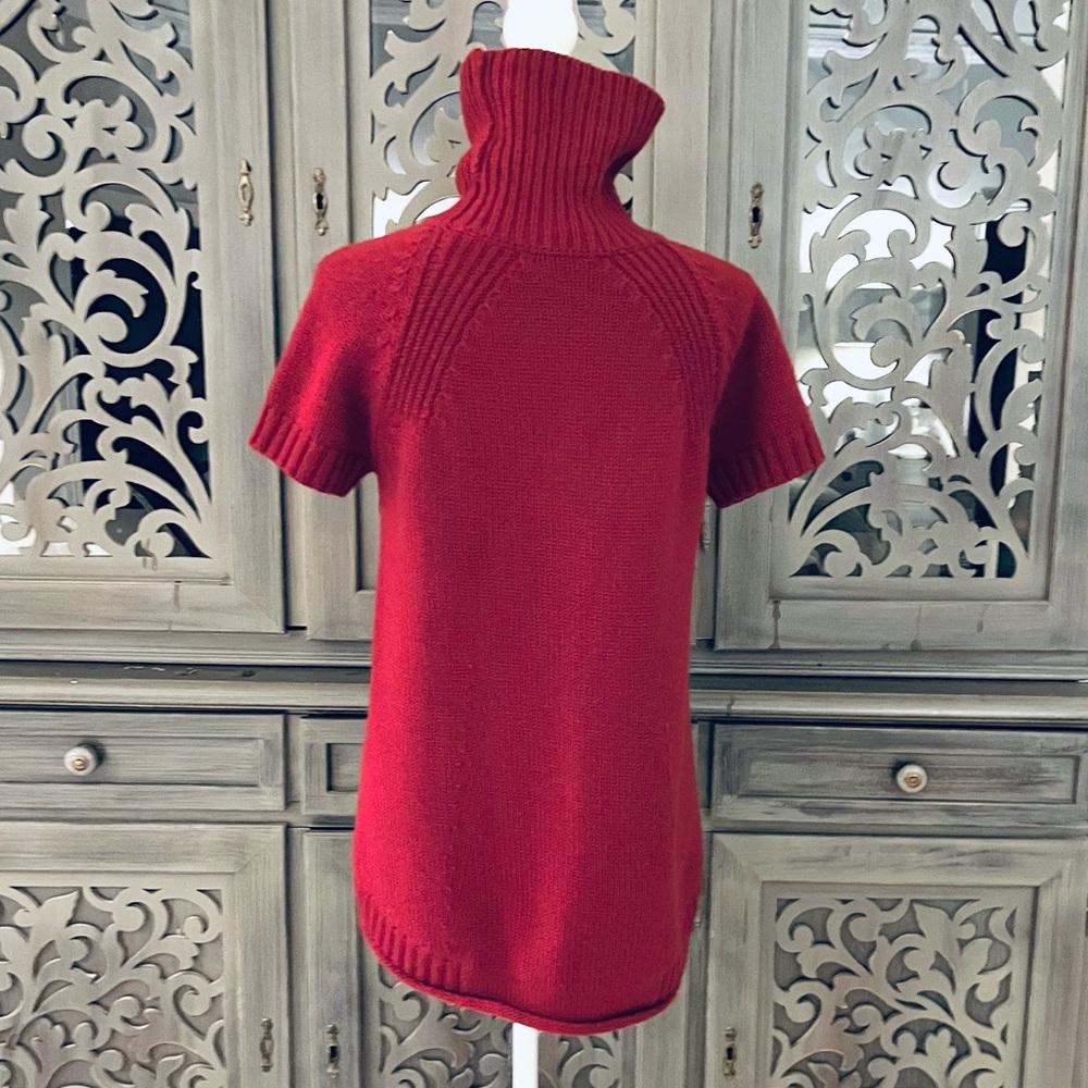 Derek Lam 100% cashmere cranberry red turtleneck S